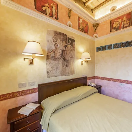 Barrett Hotel 3*